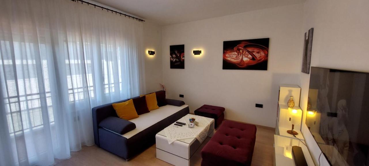Apartman Perunika 塞尔瑟 外观 照片