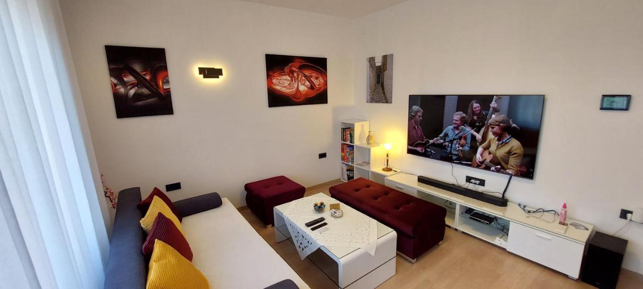 Apartman Perunika 塞尔瑟 外观 照片