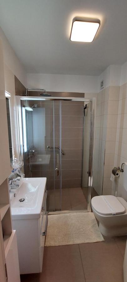 Apartman Perunika 塞尔瑟 外观 照片