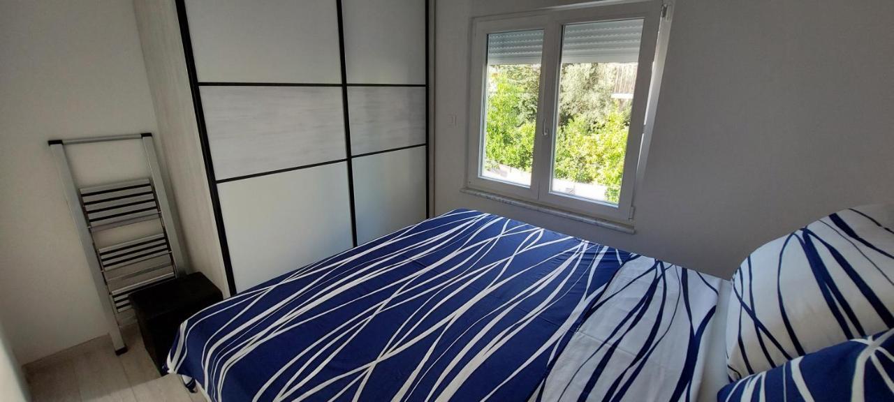 Apartman Perunika 塞尔瑟 外观 照片